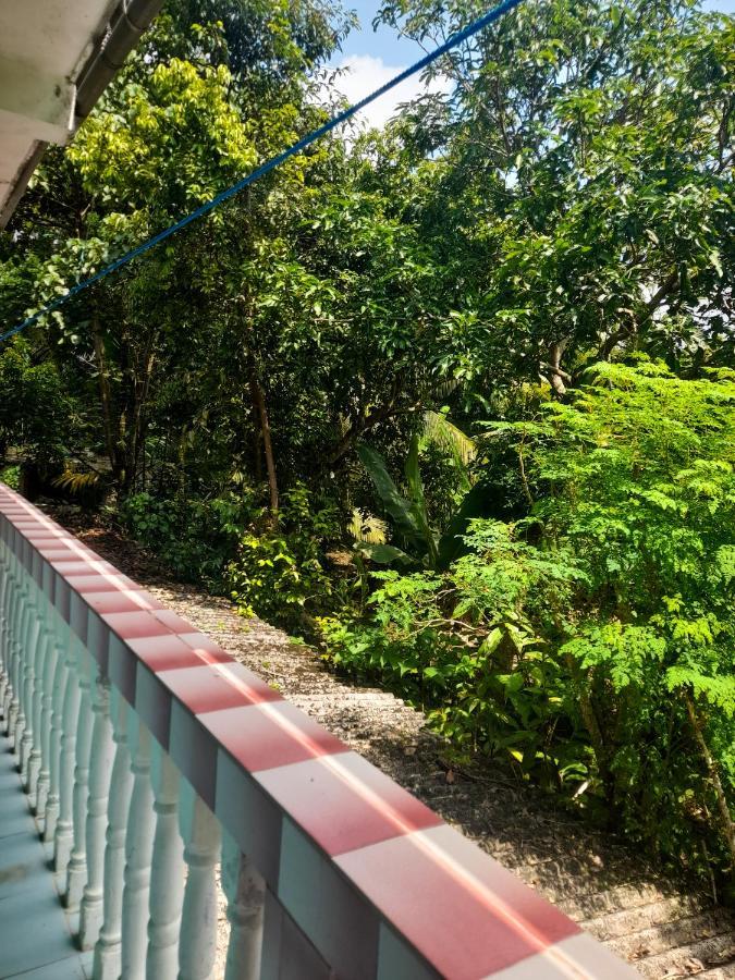 Hotel Santis Hikkaduwa Exterior photo